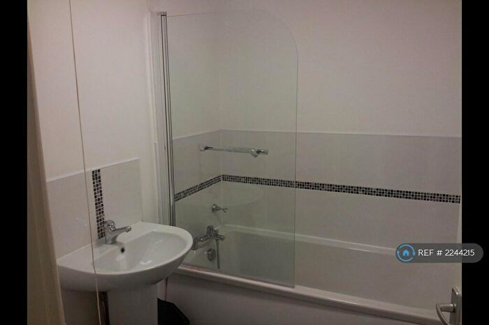 3 Bedroom Flat To Rent In Spring Road, Birmingham, B15