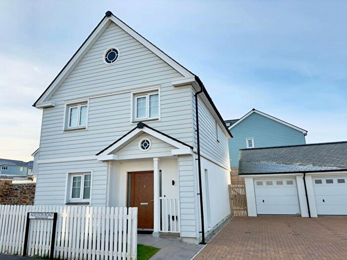 3 Bedroom Detached House For Sale In Padstow, PL28