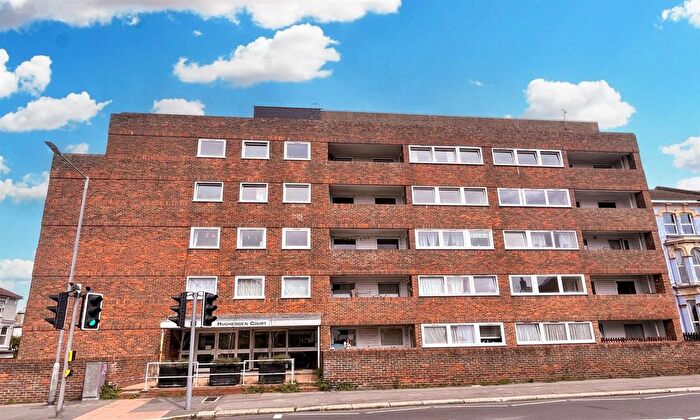 3 Bedroom Flat To Rent In Mount Pleasant Road, Hastings, TN34