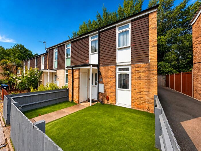 3 Bedroom End Of Terrace House For Sale In Old Quarry Court, Lumbertubs, Northampton, NN3
