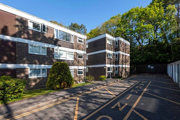 2 Bedroom Flat To Rent In Leighton Lodge, Branksome Wood Road, Bournemouth, BH2