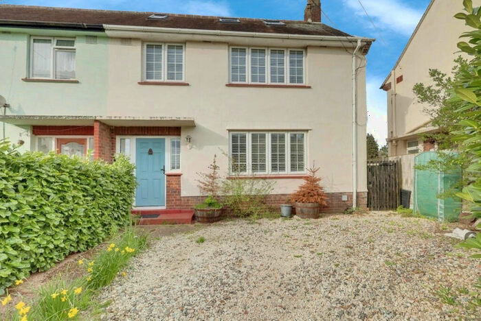 3 Bedroom Semi-Detached House To Rent In Shelley Road, Chelmsford, CM2