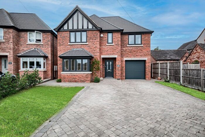 4 Bedroom Detached House For Sale In Dumore Hay Lane, Fradley Old Village, Lichfield, WS13