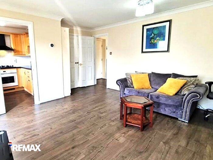 2 Bedroom Flat To Rent In Jane Austen Hall Wesley Avenue, London, E16