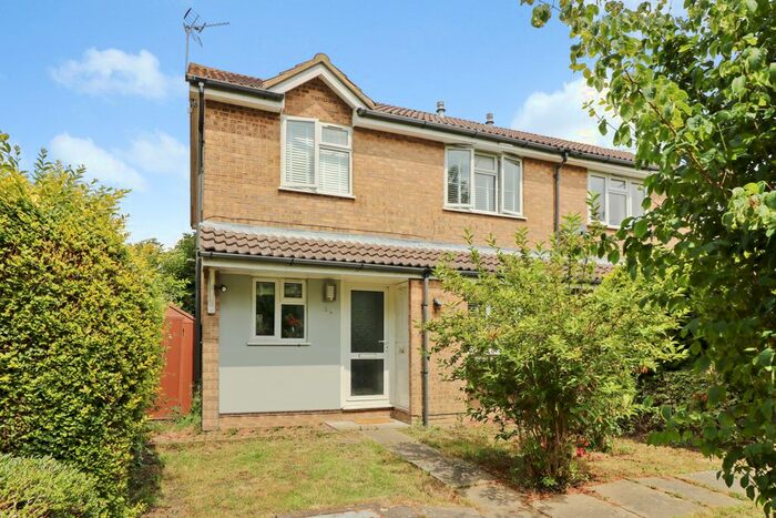 2 Bedroom Detached House To Rent In Bowens Field, Ashford, TN23
