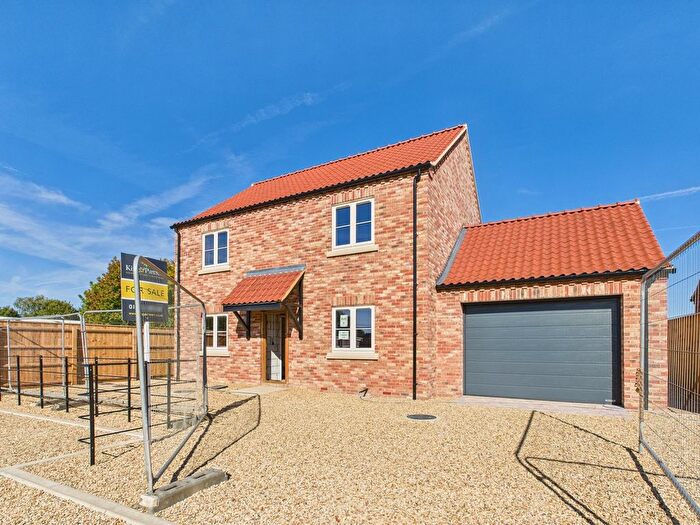 4 Bedroom Detached House For Sale In Contour Close, Emneth, Wisbech, PE14