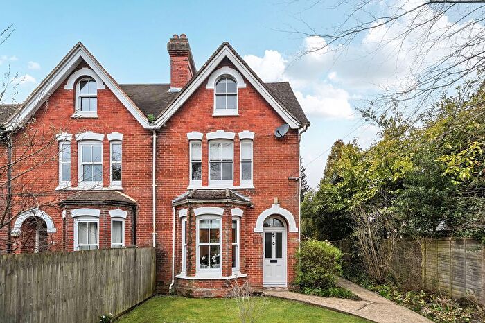 4 Bedroom Semi Detached House For Sale In High Path, Easebourne, GU29