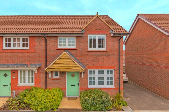 3 Bedroom Semi-Detached House To Rent In Leader Street, Cheswick Village, Bristol, BS16