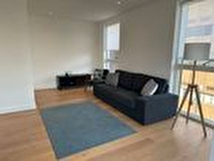 1 Bedroom Flat To Rent In Dundee House, West Ealing, Gorman Street, W13