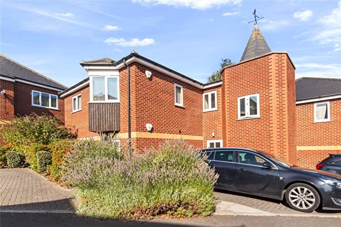 2 Bedroom Maisonette To Rent In Falcon Mews, Cleethorpes, N E Lincs, DN35
