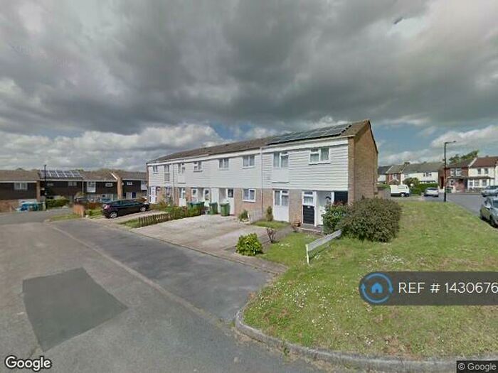 3 Bedroom Terraced House To Rent In Close, Southampton, SO19