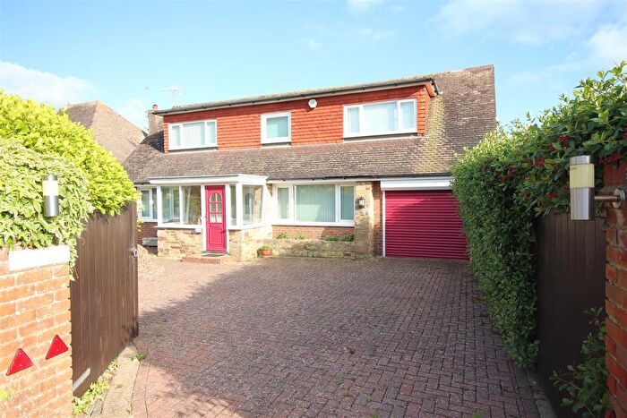 3 Bedroom Bungalow For Sale In Cooden Drive, Bexhill-On-Sea, TN39