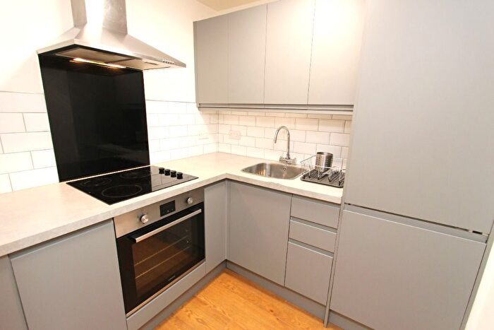 1 Bedroom Flat To Rent In Albert Street, Leith, Edinburgh, EH7