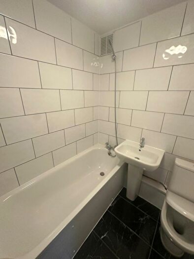 1 Bedroom Flat To Rent In Denmark Road, London, NW6