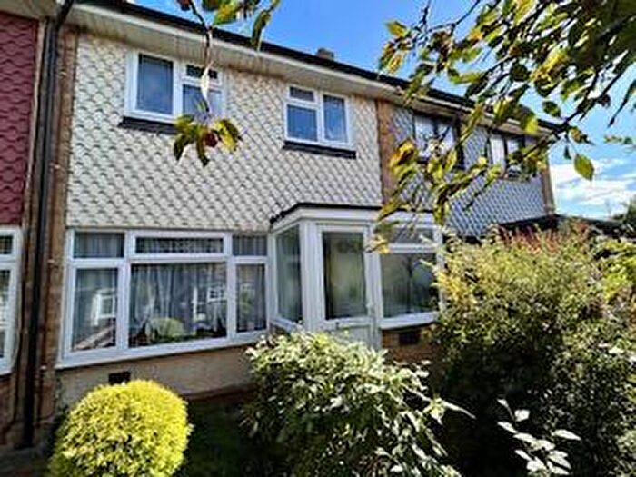 3 Bedroom House To Rent In Lichfield Close, Rainham, Gillingham, ME8