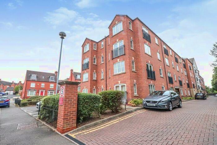 2 Bedroom Flat To Rent In Harrington Croft, West Bromwich, B71