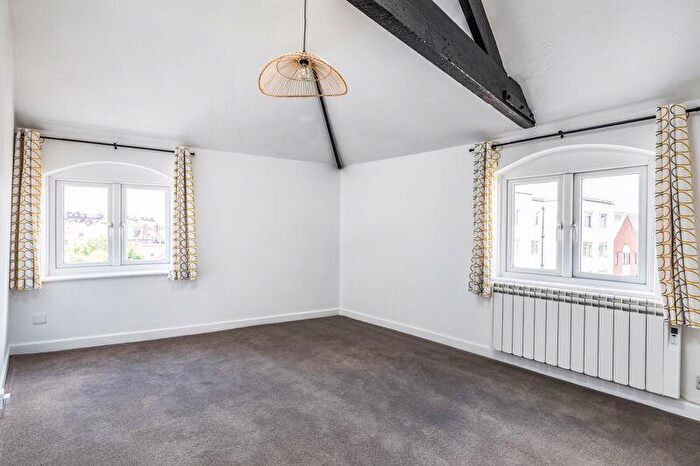 1 Bedroom Apartment To Rent In Clarendon Road, Southsea, PO5