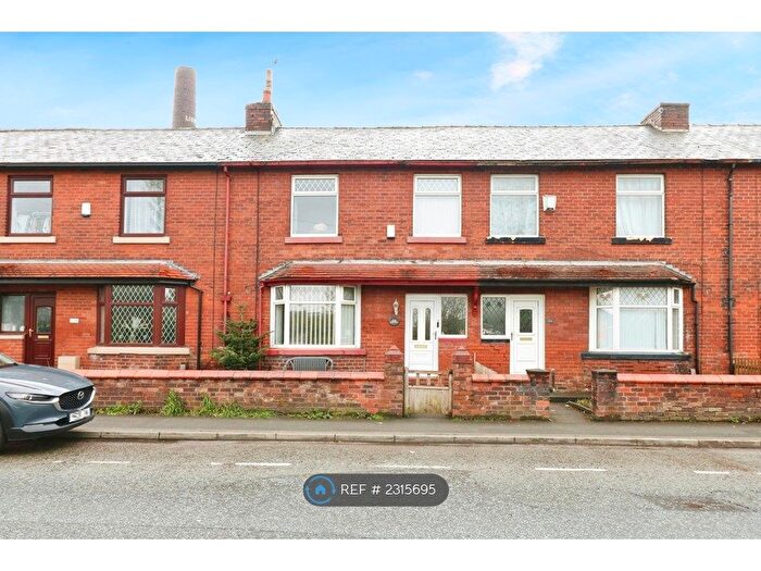 3 Bedroom Terraced House To Rent In Shaw Road, Royton, Oldham, OL2