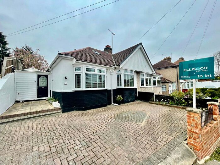 3 Bedroom Bungalow To Rent In Coniston Road, Bexleyheath, Kent, DA7