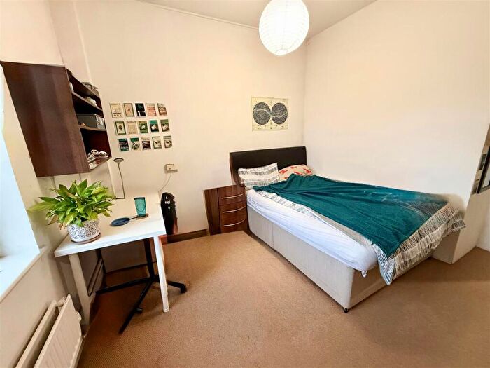 4 Bedroom Flat To Rent In Cumberland Street, Bristol, BS2