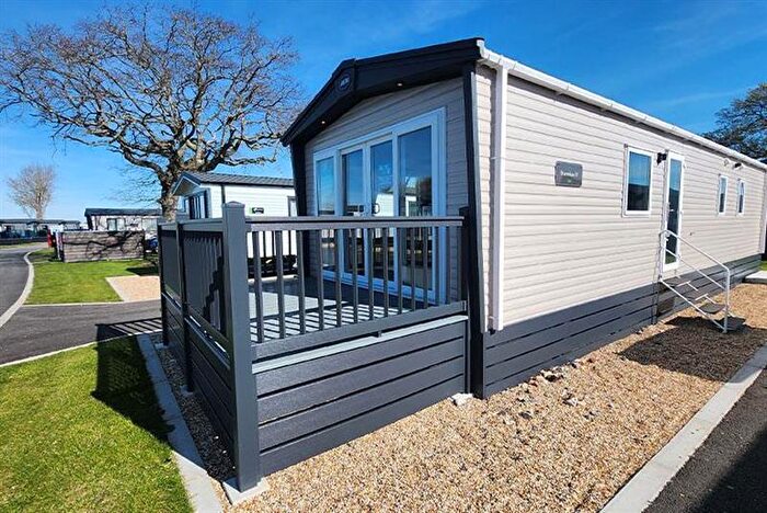 3 Bedroom Lodge For Sale In A.B.I Bramshaw Iv, Mill Rythe Coastal Village, Havant Road, Hayling Island, Hampshire, PO11