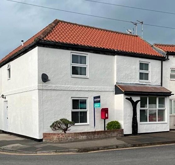 2 Bedroom End Of Terrace House For Sale In Hull Road, Cliffe, Selby, YO8