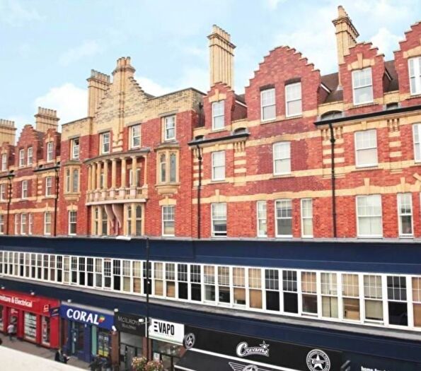 2 Bedroom Flat To Rent In Mcilroys Building, Reading, RG1