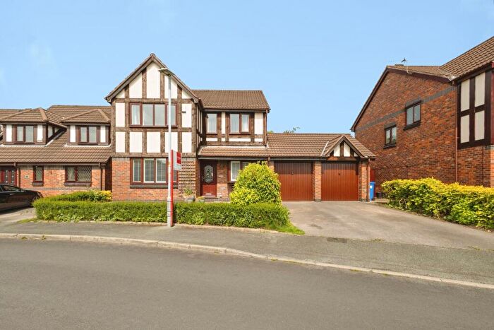 4 Bedroom Detached House For Sale In Rowanswood Drive, Hyde, Cheshire, SK14