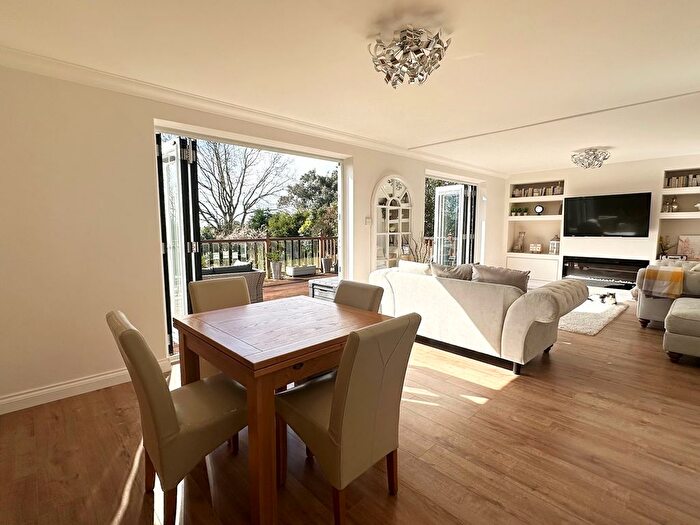 5 Bedroom Detached House For Sale In Collington Grove, Bexhill-On-Sea, TN39