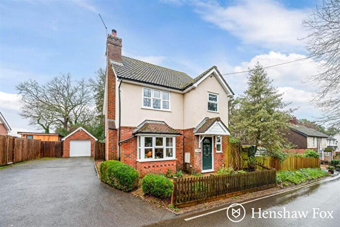 4 Bedroom Detached House For Sale In Saunders Lane, Awbridge, Hampshire, SO51