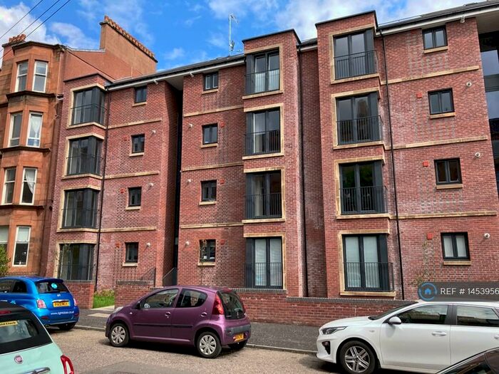 2 Bedroom Flat To Rent In Meadowpark Street, Glasgow, G31