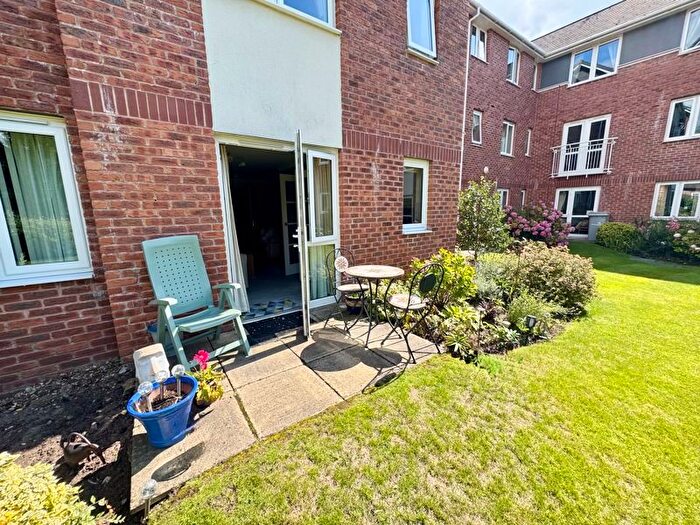 1 Bedroom Property For Sale In Chester Road, Holmes Chapel, CW4