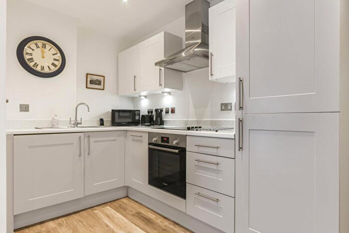 1 Bedroom Maisonette To Rent In Norwich Avenue West, Bournemouth, BH2