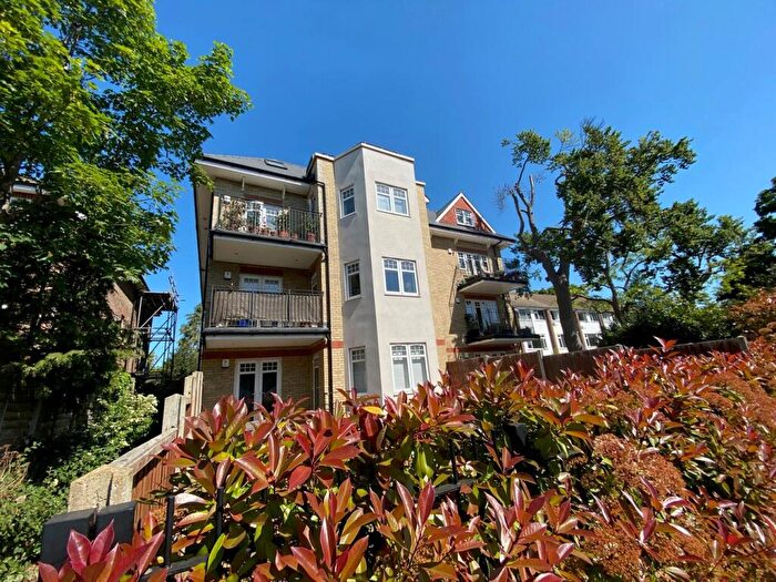2 Bedroom Apartment For Sale In Oaklands Road, Bromley, BR1