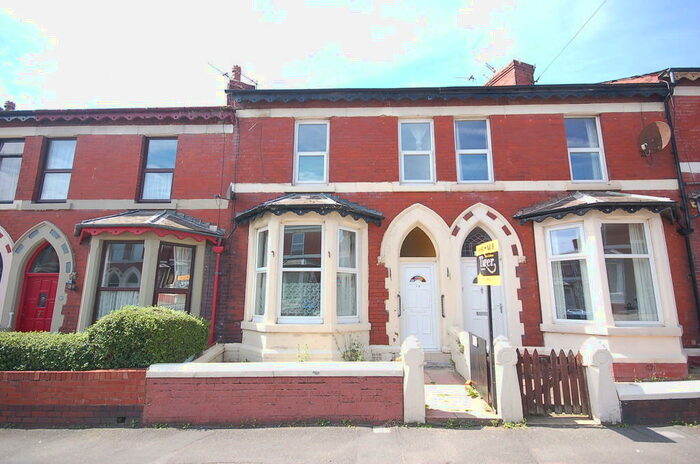 1 Bedroom Ground Flat To Rent In Regent Road, Blackpool, FY1
