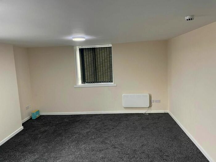1 Bedroom Flat To Rent In Tong Road, Leeds, LS12