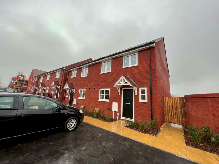 3 Bedroom House To Rent In Cyril Cowley Close, Stonehouse, GL10