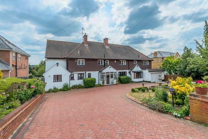 6 Bedroom Property To Rent In Astons Road, Moor Park, Northwood, HA6