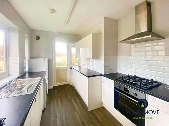 2 Bedroom Flat To Rent In Colombo Square, Ramsgate, Kent, CT12