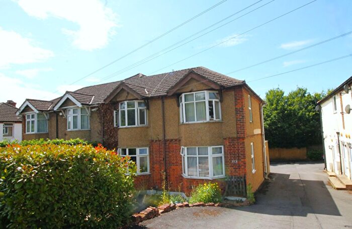 1 Bedroom Studio To Rent In West Wycombe Road, High Wycombe, HP12