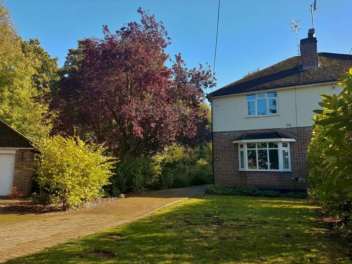 3 Bedroom Semi-Detached House To Rent In Tinsley Green, Crawley, Crawley, RH10
