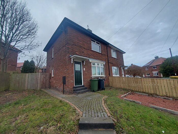 2 Bedroom Semi Detached House To Rent In Hadleigh Road, Sunderland, SR4