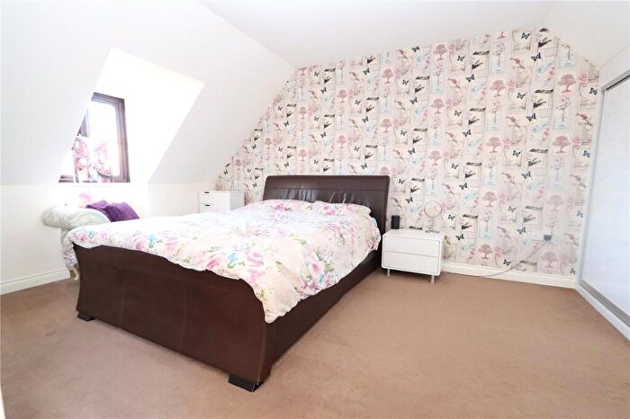 5 Bedroom Detached House For Sale In Edzell Crescent, Westcroft, MK4