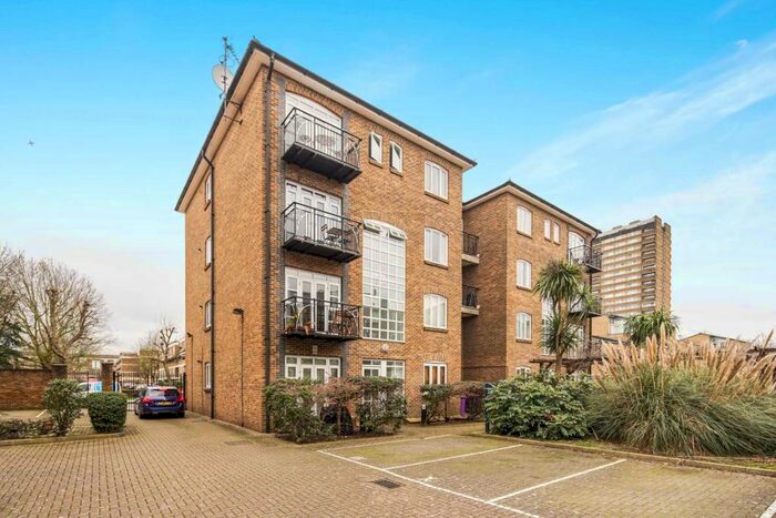 1 Bedroom Apartment To Rent In Empire Wharf, Old Ford Road, Bethnal Green, E3