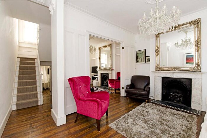 3 Bedroom Terraced House To Rent In Chantry Street, Islington, N1