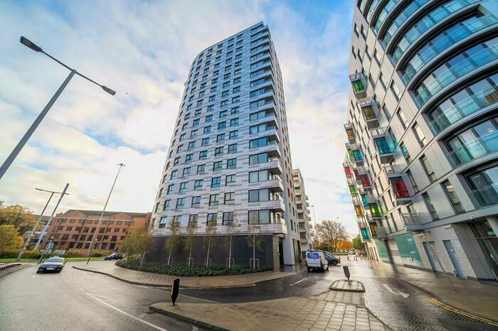 2 Bedroom Apartment To Rent In Hewitt Building, Reading, RG1