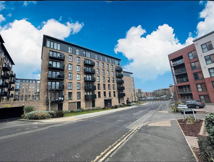 1 Bedroom Flat To Rent In Hamilton Apartments, Spring Street, Birmingham, West Midlands, B15