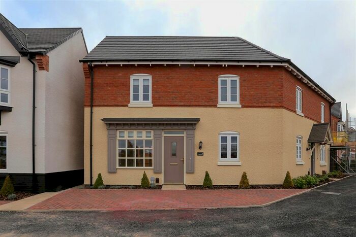 2 Bedroom Semi-Detached House To Rent In Ullapool Street, Leicester, LE19