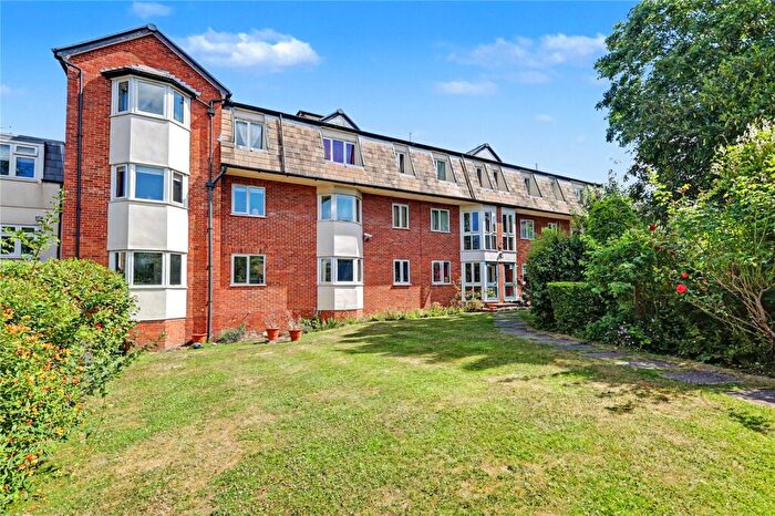 1 Bedroom Retirement Property For Sale In Wetherill Road, London, N10