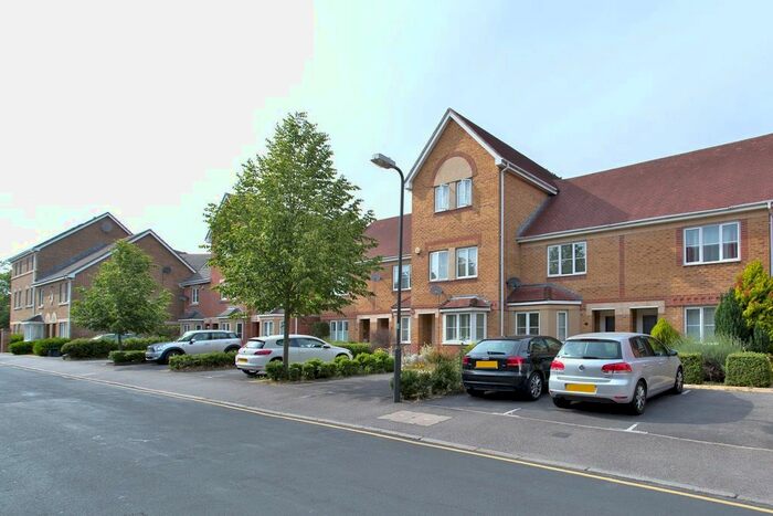 2 Bedroom Detached House To Rent In South Road, Wimbledon, SW19